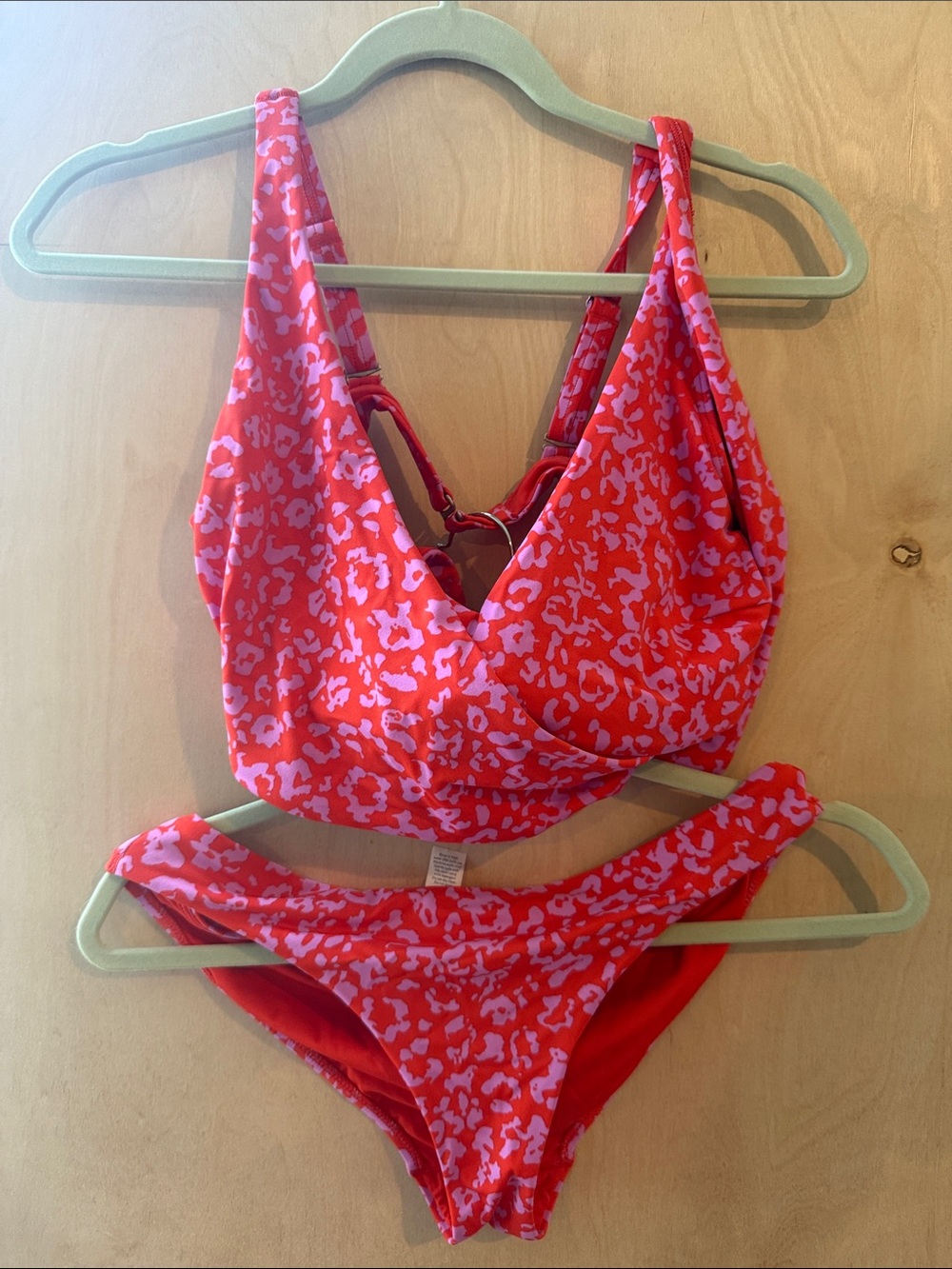 Athleta Coral and Pink Leopard-Print Bikini Top